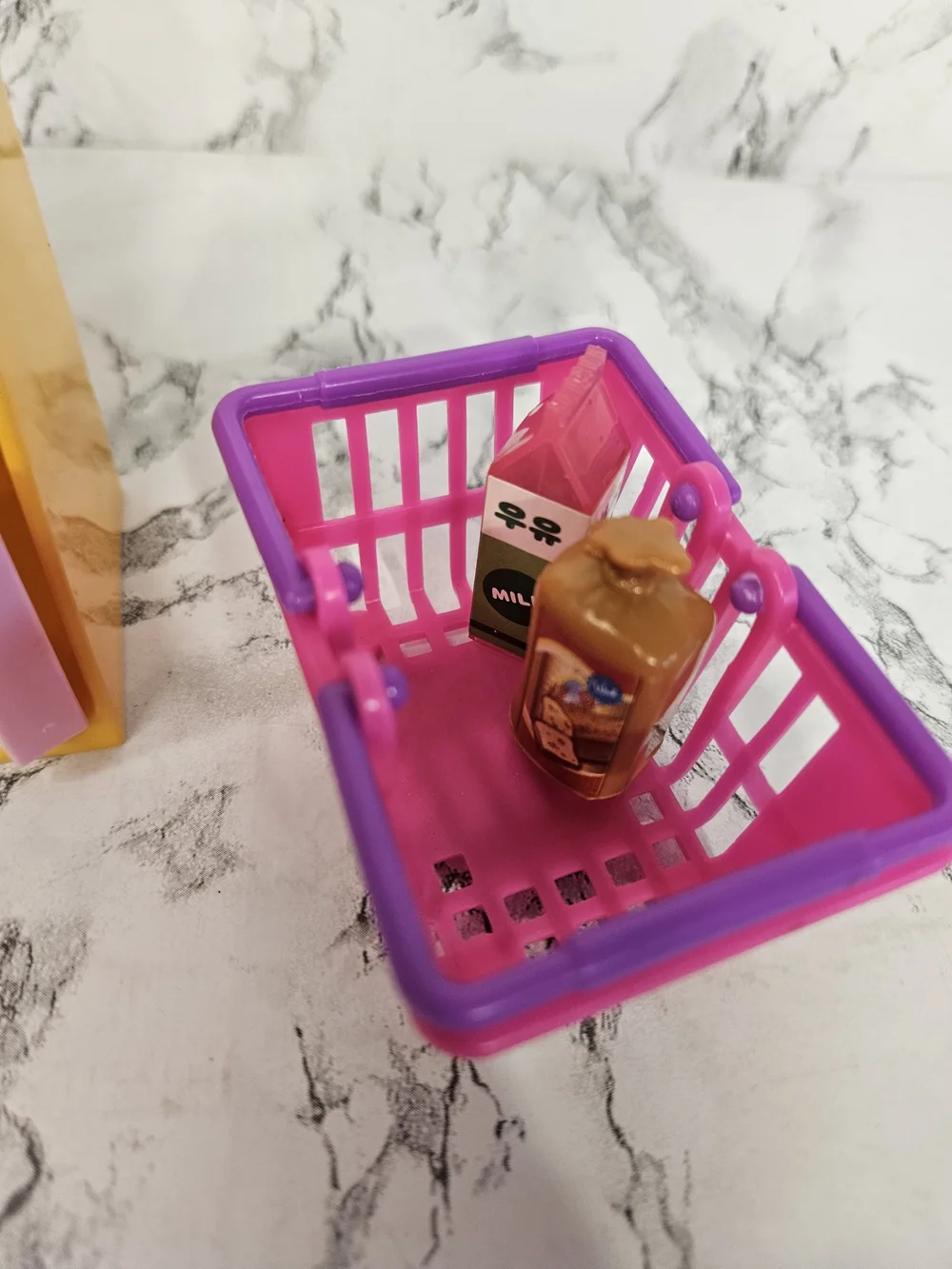 Neighborhood Market Kids Toy Playset - Yellow Display & Pink Cart